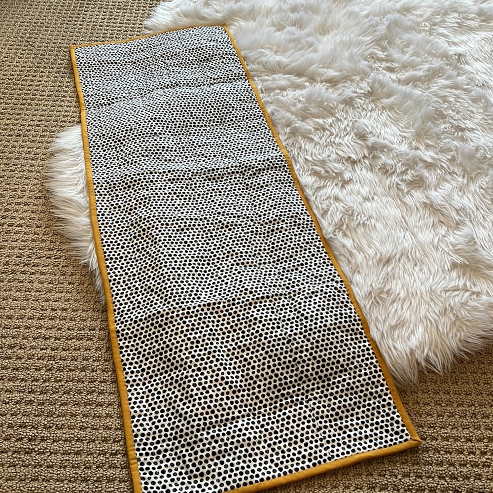 Reversible runner - Picture 3 of 5